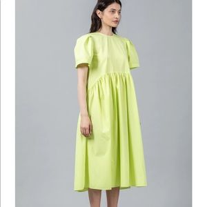 Toit Volant Garden Dress 2.0 in Starfruit Lime. Size XS/S